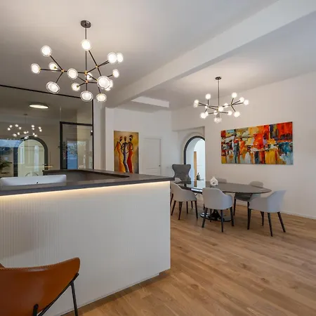 Palazzo Partenope شقة فندقية فاستو
