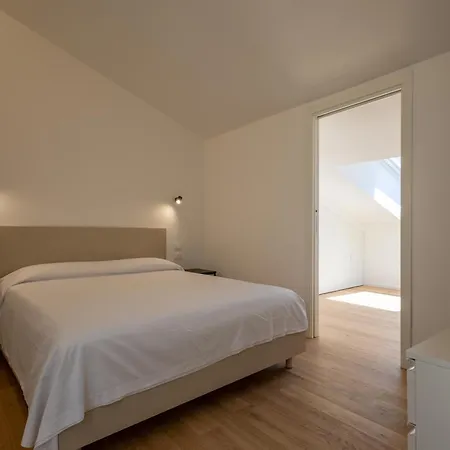 Palazzo Partenope شقة فندقية فاستو
