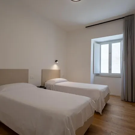 شقة فندقية Palazzo Partenope 4*