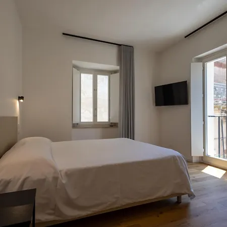 شقة فندقية Palazzo Partenope 4*