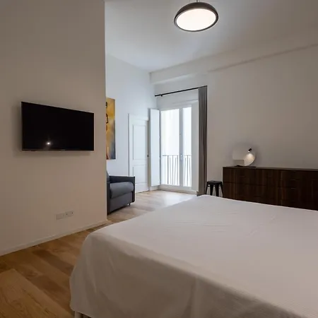 Palazzo Partenope 4* فاستو
